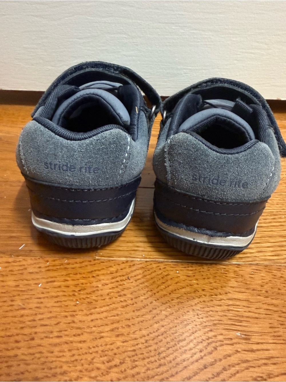 Stride Rite Sneakers - Picture 3 of 6